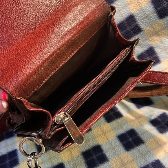 COPY - Leather Classic Brown Sling Bag For Men - Picture 9 of 10